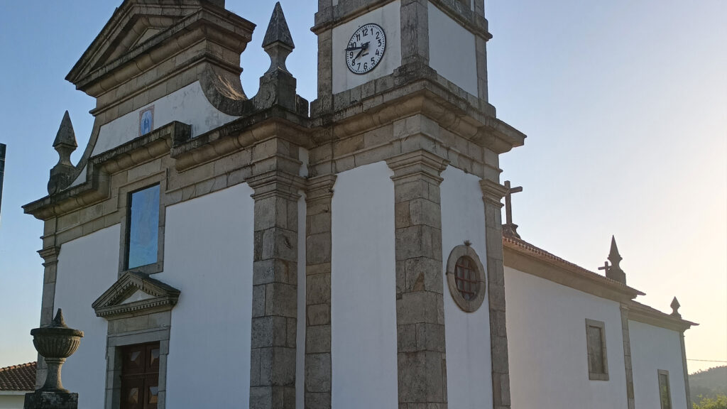 Igreja Paroquial de Chave